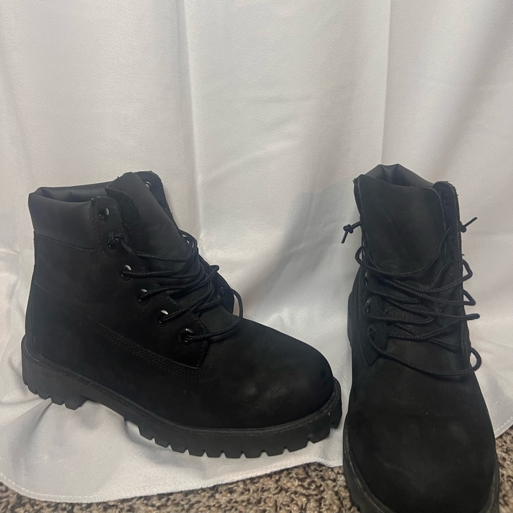 Black Timberlands